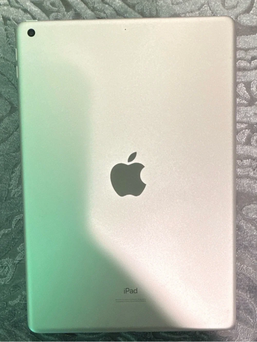 Apple iPad 7th Generation (10.2 in) 32GB Storage Capacity Silver